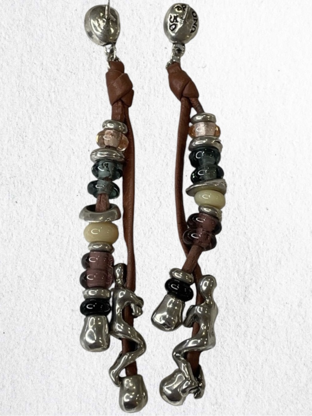 Uno de 50 silver man brown leather glass Bead dangle Earring